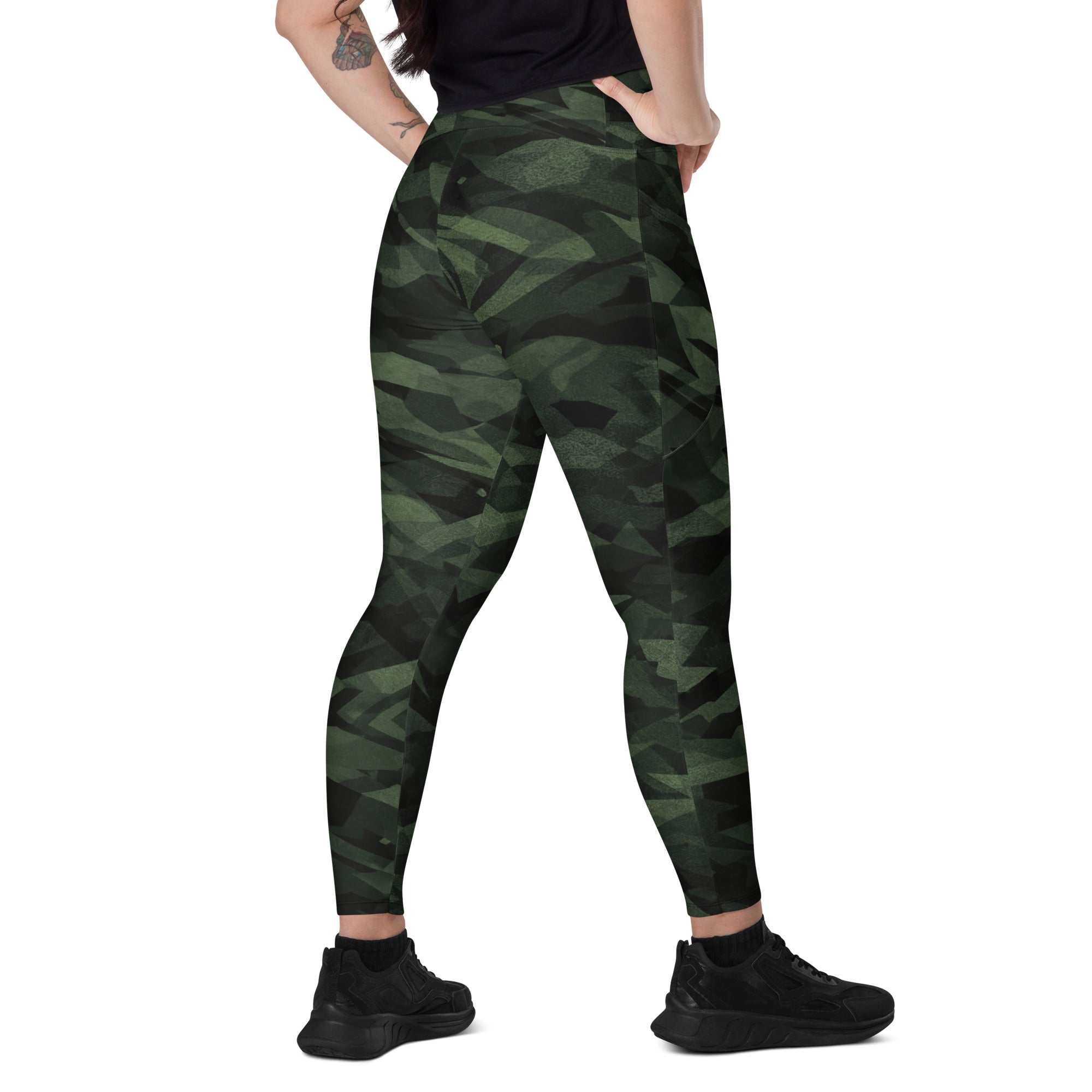 EMERALD FOREST LEGGINGS WITH POCKETS — SIGNATURE CAMOUFLAGE — alternate view 3 of 6